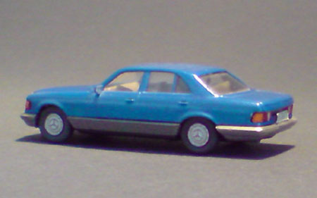 Mercedes-Benz-280SE_01-03